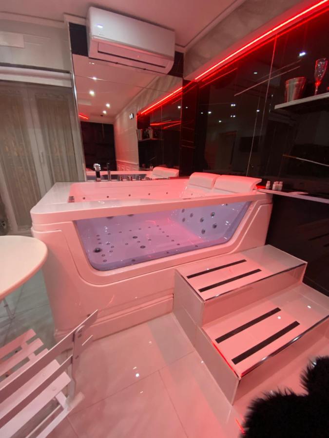 Samm B&B Porta San Gennaro Наполи Екстериор снимка